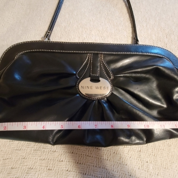 NWOT Nine West black purse. - Picture 5 of 6